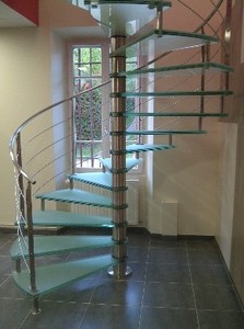 escalier helicoidal verre inox