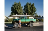 Jeune homme et gros pick-up, Farmington, Nouveau-Mexique, 1987. - Crédit photo : BROWN Peter