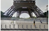 Projet de sécurisation des abords de la Tour Eiffel, vue depuis le quai Branly. Commission des sites, mars 2017. - Crédit photo : Dietmar Feichtinger Architectes -