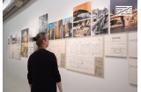  Visite filmée de l’exposition « Christo et Jeanne-Claude : Paris ! » en compagnie de Sophie Duplaix, commissaire - Crédit photo : Centre Pompidou -