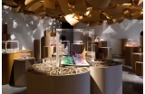 L'exposition mobile, Yona Friedman - Maquettes sous cloche - Crédit photo : SANTA LUCIA Salim - Le Quadrilatère 2022
