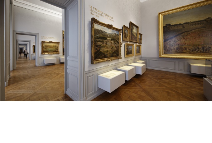 Salons en enfilade sur l'histoire de Versailles © Agence d’architecture Projectiles<br/> Crédit photo : DR  