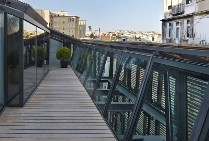 IPERA 25, Istanbul, la terrasse du penthouse<br/> Crédit photo : ALATAS Architecture
