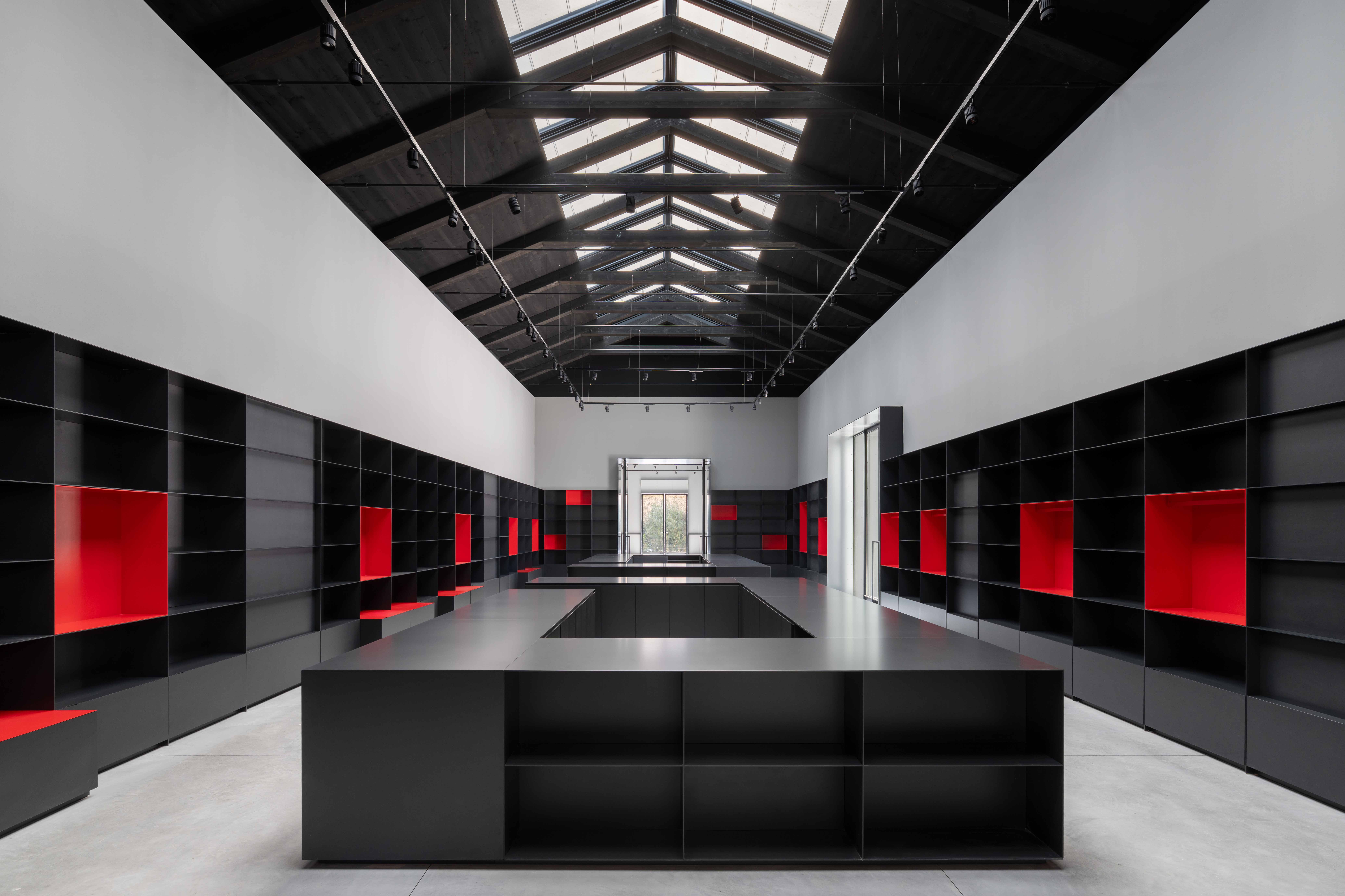 1. Bookshop Ph Marco Cappelletti. Marco Cappelletti Studio Courtesy La Biennale di Venezia MiC