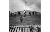 construction du dôme du Sénat, 1958.© Instituto Moreira Salles - Crédit photo : GAUTHEROT Marcel