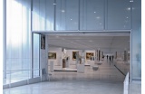 Dans la galerie du Temps du Louvre-Lens de SANAA, "les oeuvres apparaissent comme les éléments d'un musée imaginaire" - Crédit photo : CAILLE Emmanuel