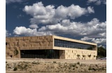 L’architecture de pierre de l’usine de la Confiserie du Roy René à Aix-en Provence. Christophe Gulizzi architecte. - Crédit photo : DR  