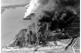 Incendie monstre de l’usine de styrène et de polystyrène de Monsanto à Texas City en 1947. - Crédit photo : © Associated Press -
