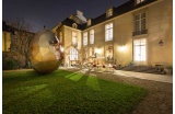 Le Solar Egg sera installé dans les jardins de l'institut suédois de Paris pour trois week-ends. - Crédit photo : Bérenger Jean-Baptiste