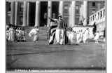 L'actrice allemande Hedwig Reicher portant un costume avec d'autres suffragettes - Crédit photo : dr -