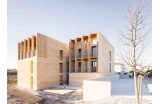 8 logements intermédiaires sociaux en pierre massive à Gignac-la-Nerthe; Régis Roudil architecte - Crédit photo : VESVAL Florence
