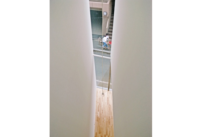 lmmeuble de bureaux, htmn, vue depuis l'escalier en colimaçon<br/> Crédit photo : HTMN Architects