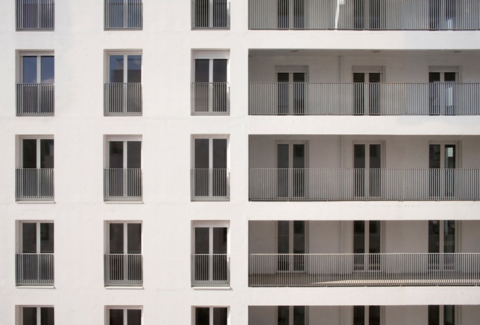 La même fenêtre est répétée sur l'ensemble du projet<br/> Crédit photo : GUILLAUME Clément