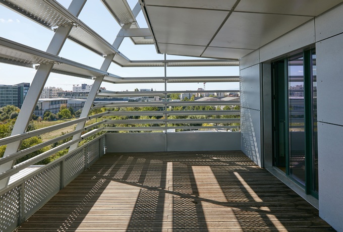 Terrasse du 4e étage sud.<br/> Crédit photo : AYMARD Gilles