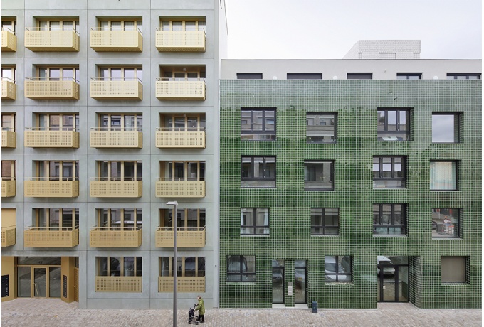 Vue des façades du projet de l'agence noA et META depuis la rue<br/> Crédit photo : Dujardin Filip