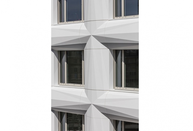Détail de façade "en origami"<br/> Crédit photo : BOEGLY Luc