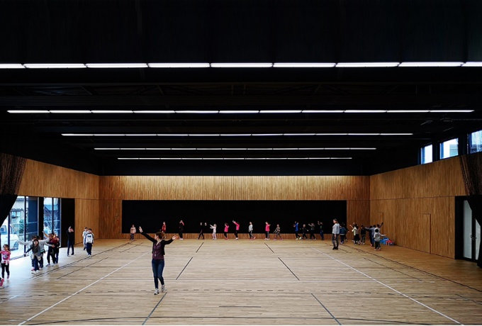 Réhabilitation et extension d'un gymnase à Wissembourg, rhb architectes<br/> Crédit photo : rhb  architectes