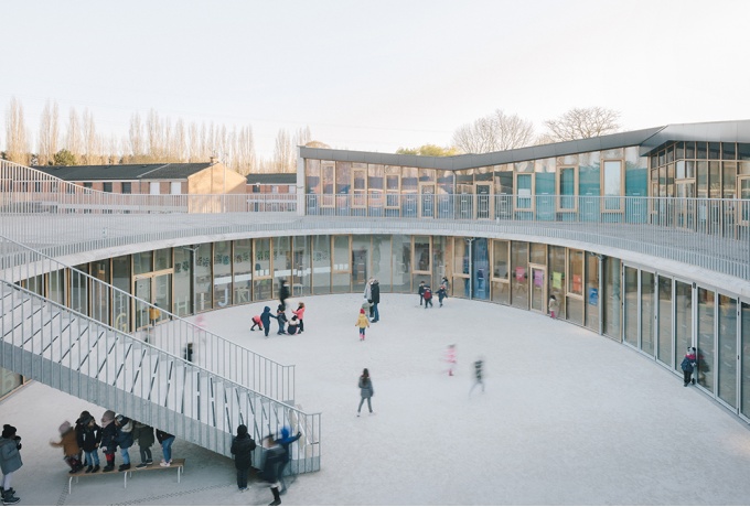 Groupe scolaire Jean Rostand. SAM Architecture<br/> Crédit photo : BROYEZ Charly