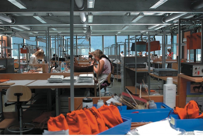 Manufacture "La maroquinerie des Ardennes" pour Hermès à Aix-Les-Bains
