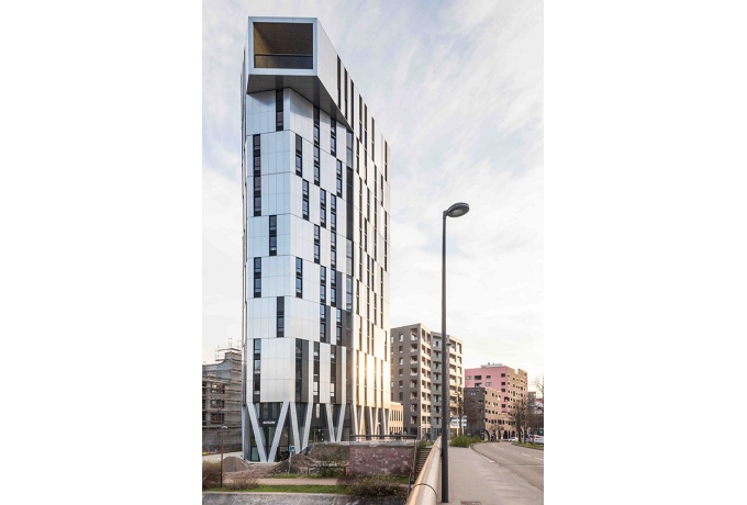 ALUCOBOND® incontournable pour prendre de la hauteur en toute sécurité